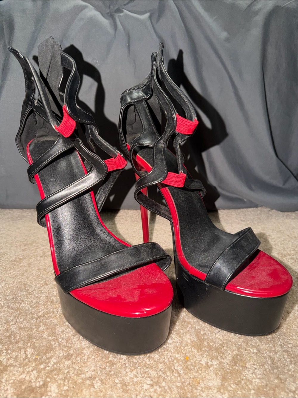 Women’s Red/Black Heel